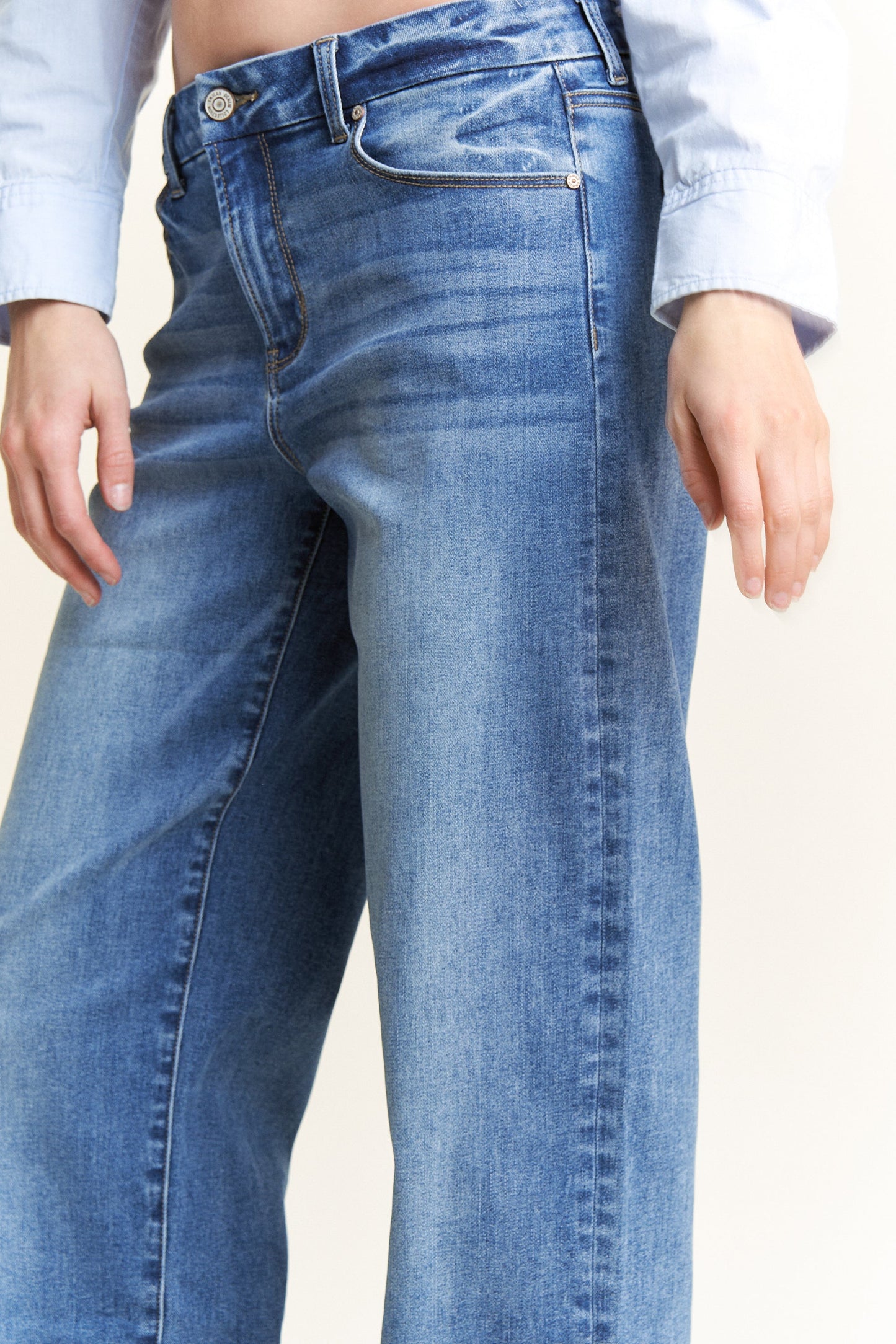 Mid Waist Loose Straight