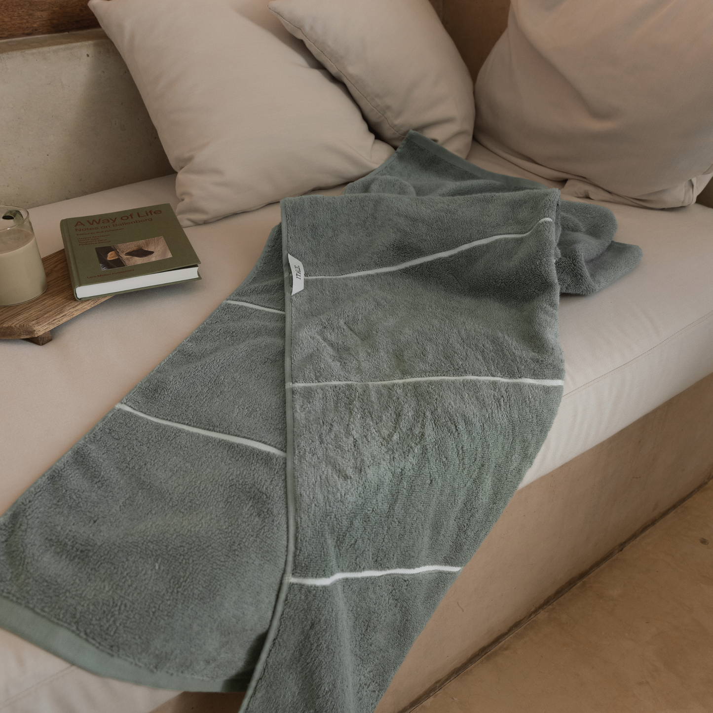 Deia Towels