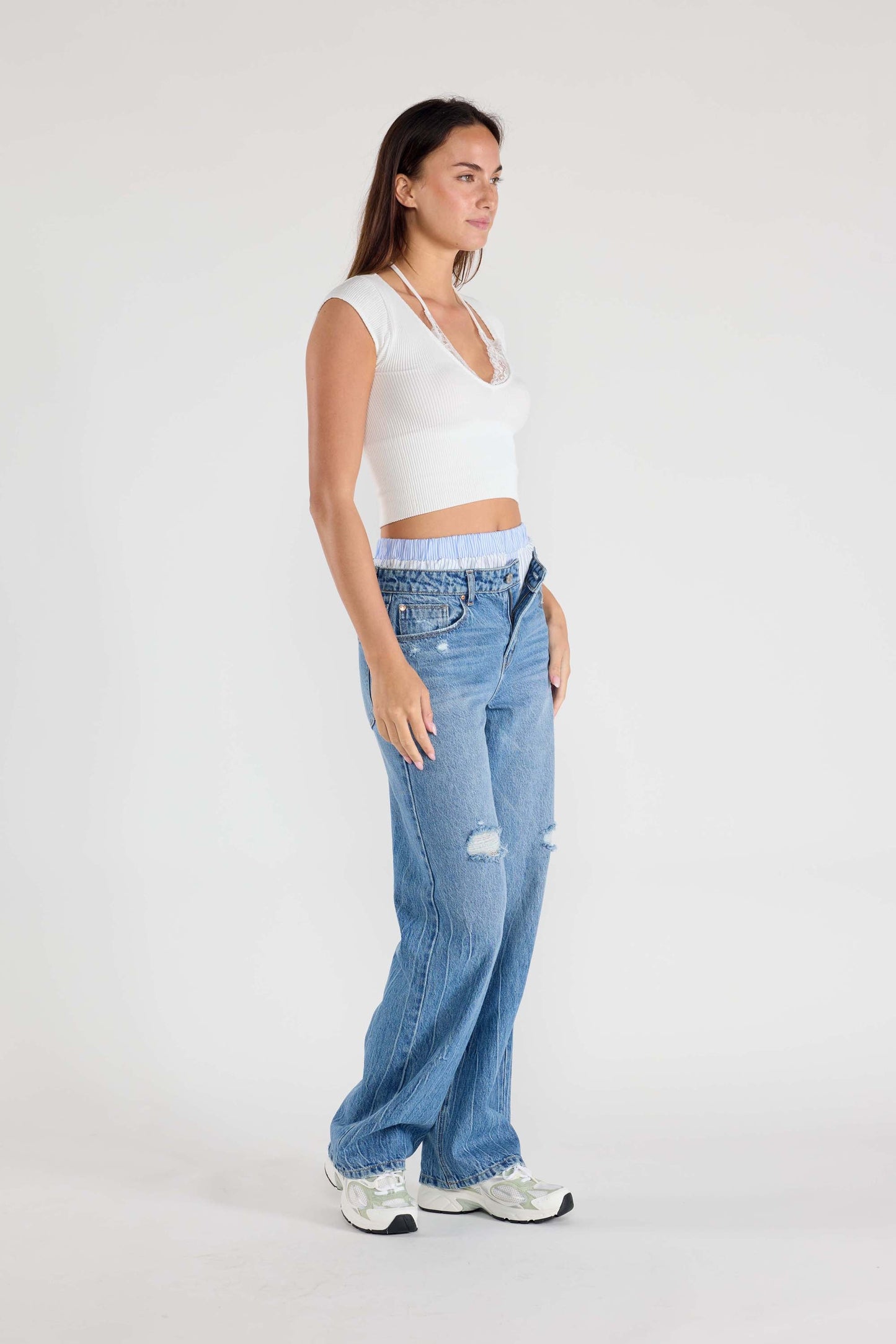 Low Waist Relaxed Straight with Tie Wash