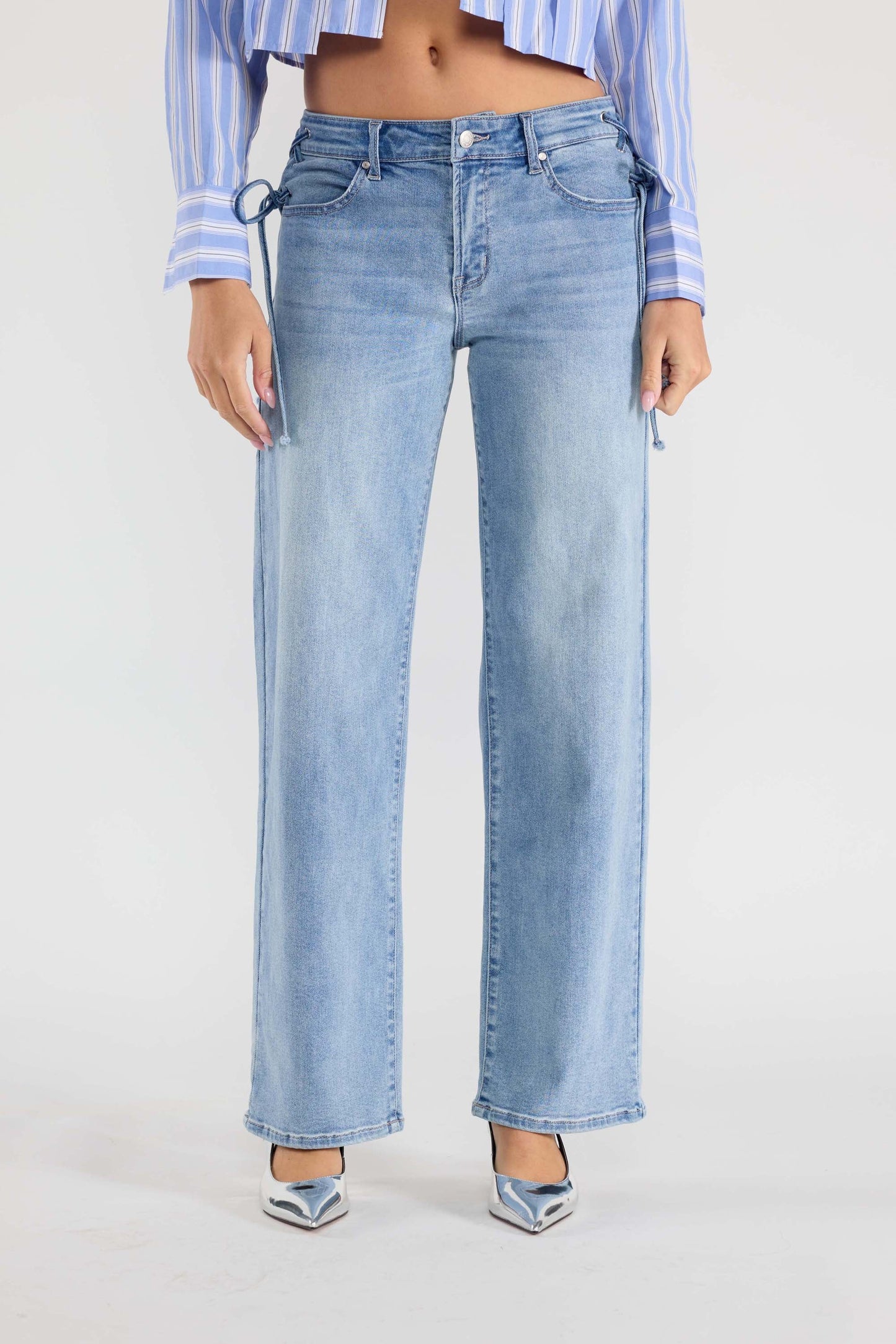 Lace up Side Relaxed Straight Jeans