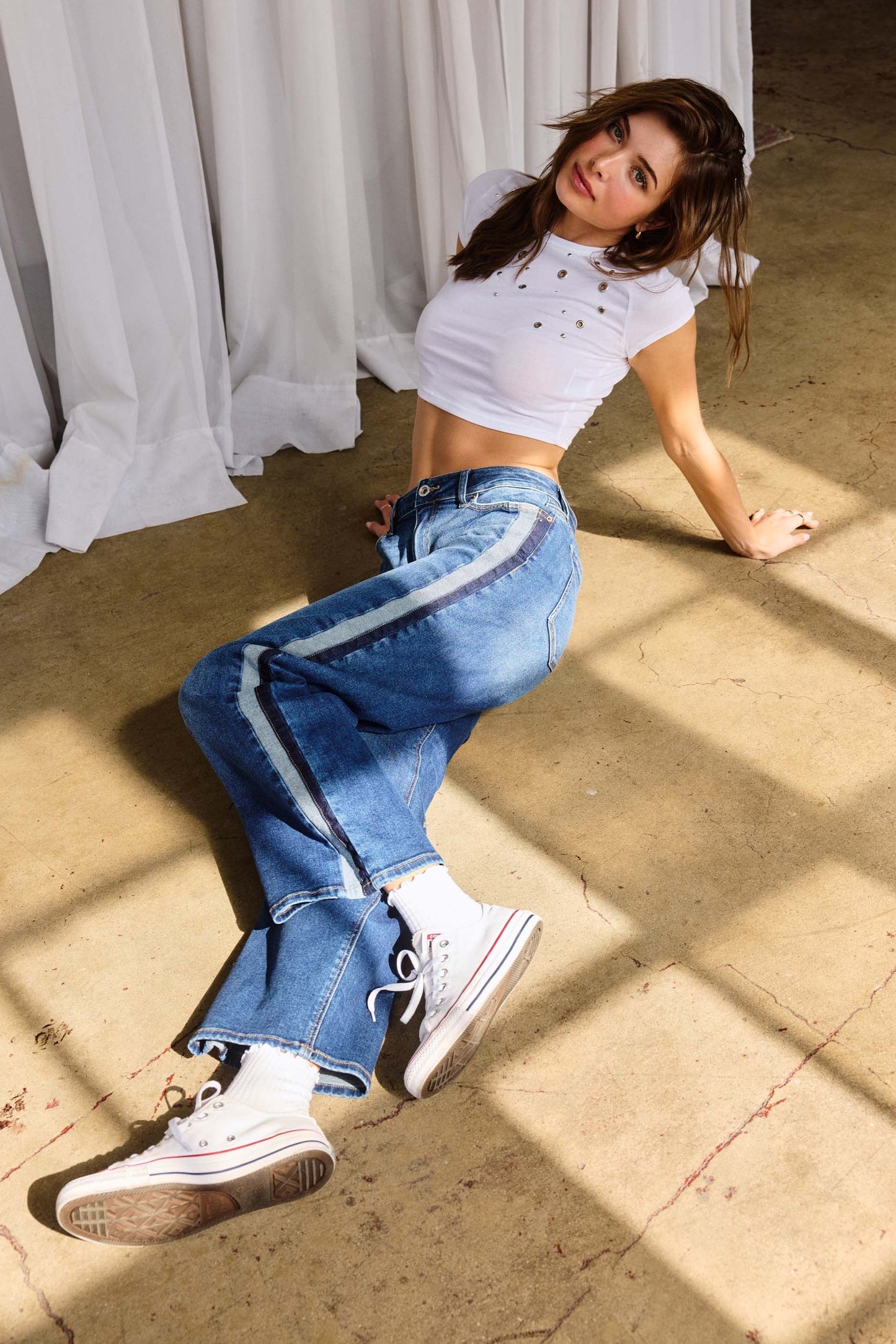 Low Waist Baggy Straight Jeans with Side Color Block