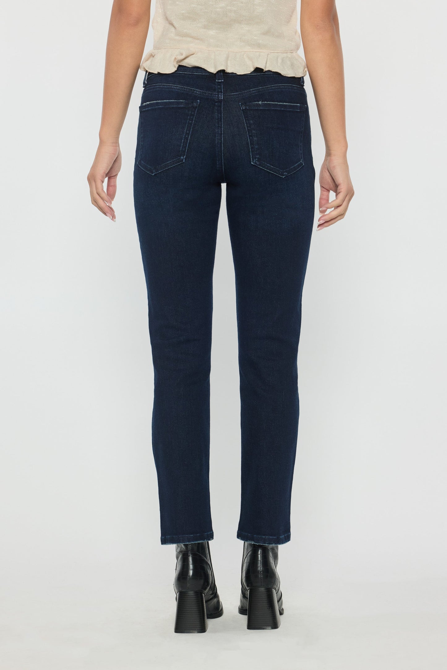 Mid Rise Slim Straight