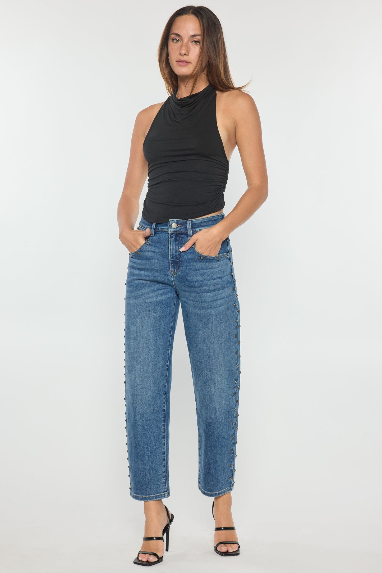 Side Name Head Detailed Relaxed Straight